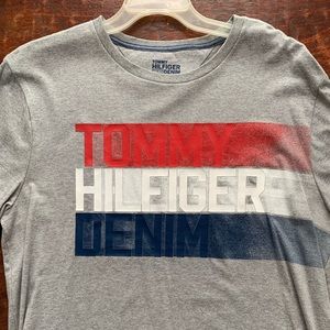 Tommy Hilfiger tee